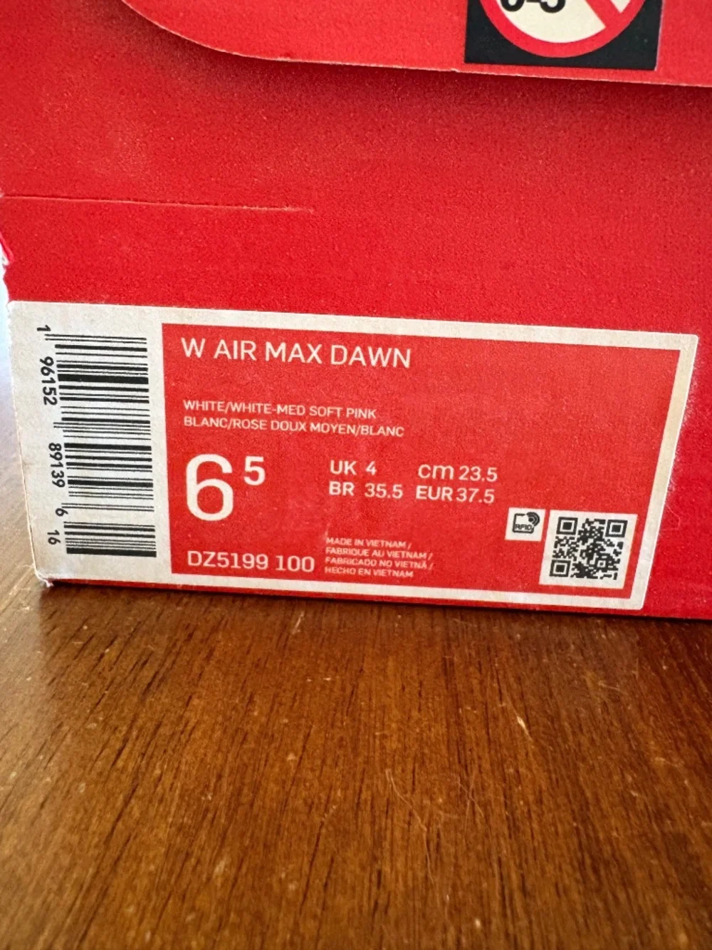 Nike Air Max Dawn